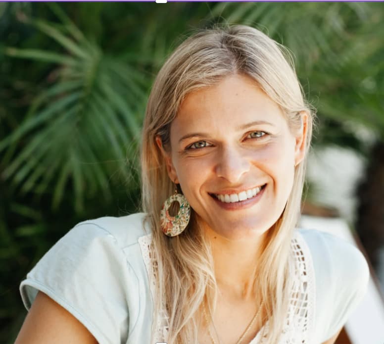 María F., 47 años